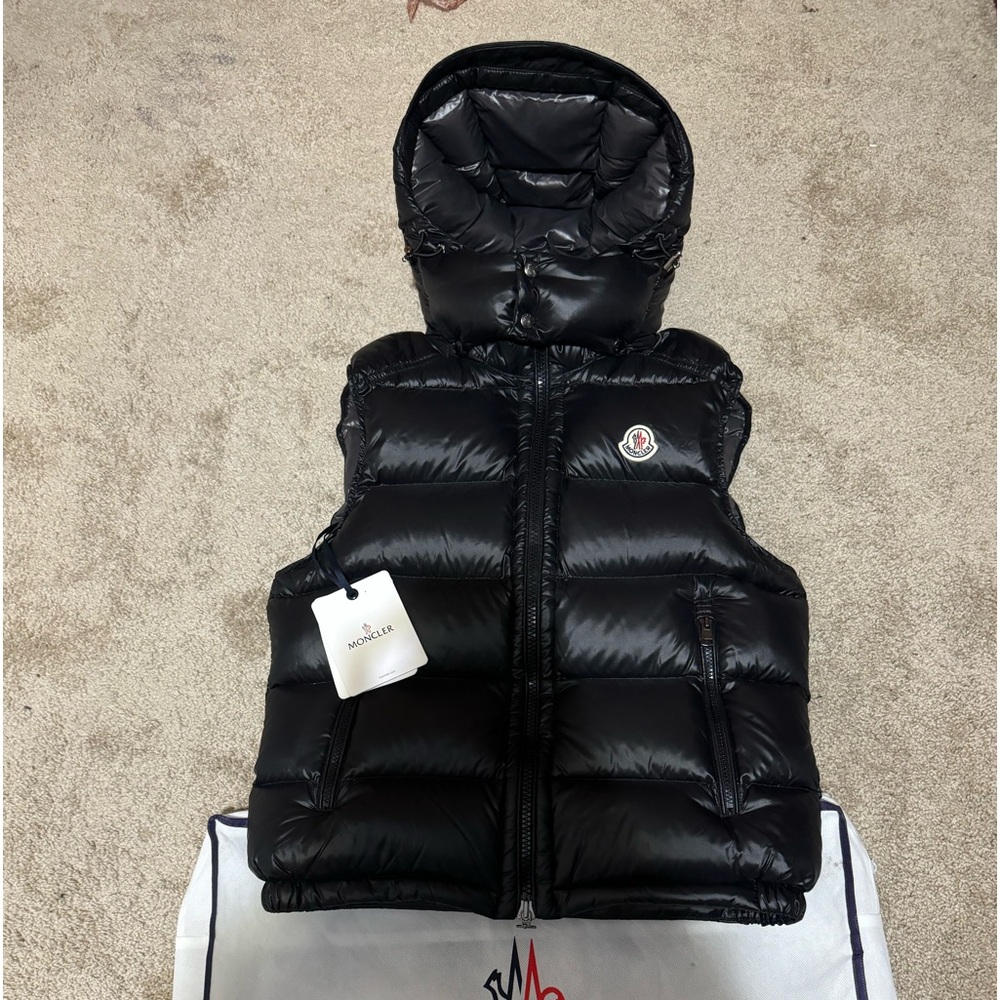 Moncler Bormes Vest Mens Size 2
